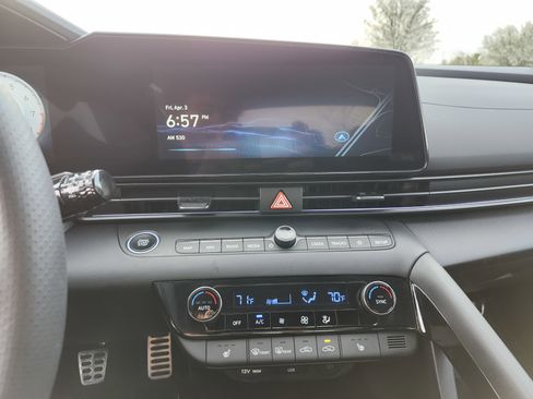 Used 2025 Hyundai Elantra N image 32