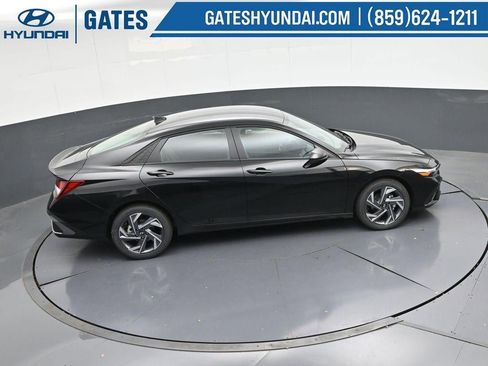 New 2025 Hyundai Elantra Sport image 41