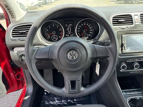 Used 2011 Volkswagen Golf 2-Door FWD image 18