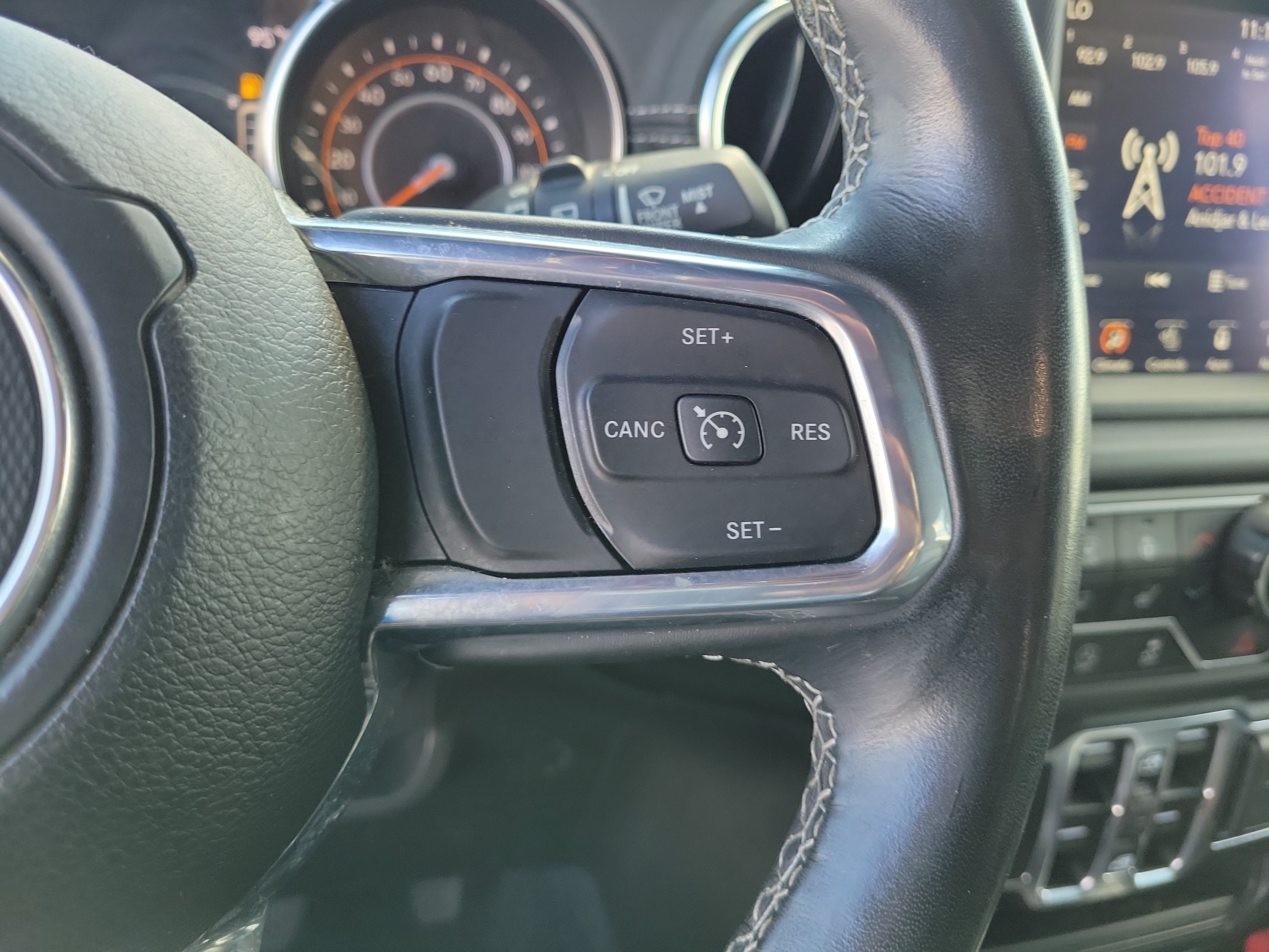 Used 2022 Jeep Wrangler Unlimited Sahara w/ Cold Weather Group AWD/4WD image 22