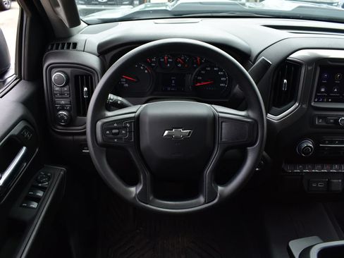 Used 2025 Chevrolet Silverado 1500 Custom Trail Boss w/ Dark Appearance Package AWD/4WD image 42