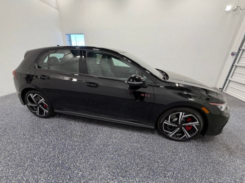 New 2026 Volkswagen GTI SE FWD image 8