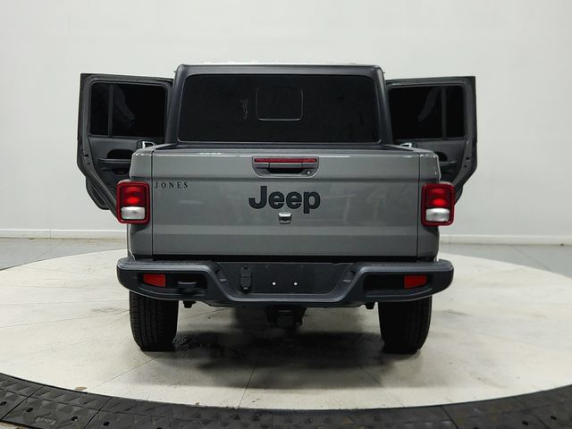 Used 2022 Jeep Gladiator Sport AWD/4WD image 15