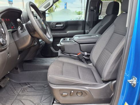 Used 2025 Chevrolet Silverado 1500 Custom AWD/4WD image 16