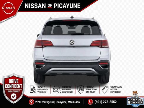 Used 2024 Volkswagen Taos SE FWD image 4