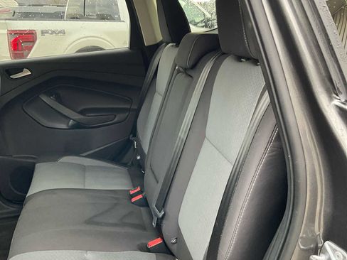 Used 2018 Ford Escape SE image 39