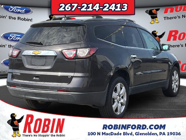 Used 2017 Chevrolet Traverse LT w/ Style and Technology Package FWD image 7