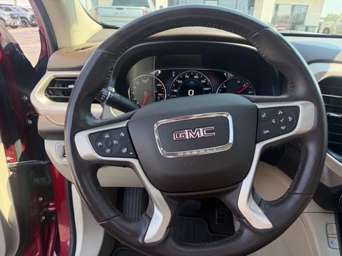 Used 2019 GMC Acadia Denali w/ Technology Package FWD image 30