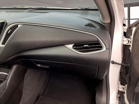 Used 2023 Chevrolet Malibu LT image 25