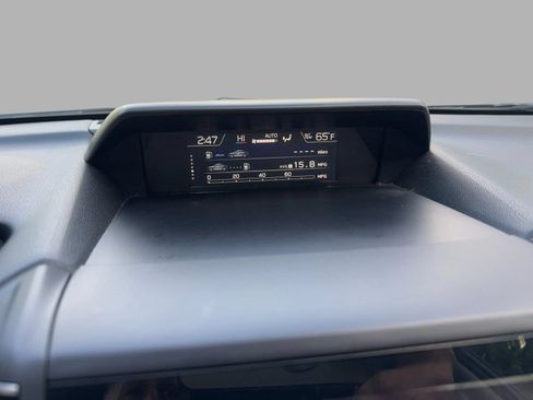 Used 2018 Subaru Crosstrek 2.0i Limited AWD/4WD image 23