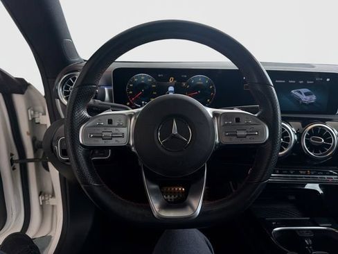 Used 2020 Mercedes-Benz CLA 250 image 18