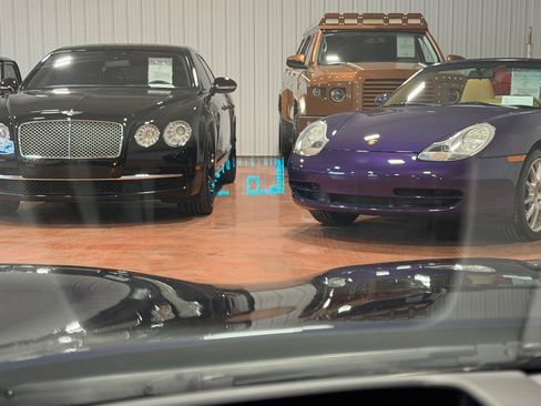 Used 2001 Chevrolet Corvette Convertible w/ Preferred Equipment Group2 image 32