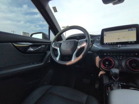 Certified 2024 Chevrolet Blazer RS w/ Driver Confidence II Package image 7