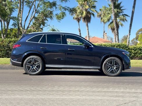 Used 2024 Mercedes-Benz GLC 300 4MATIC image 10