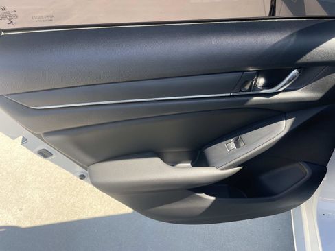 Used 2020 Honda Accord Sport image 16
