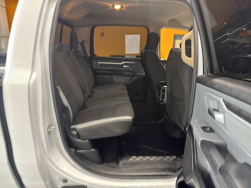Used 2020 RAM 1500 Big Horn AWD/4WD image 20