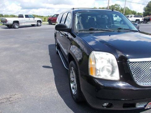Used 2012 GMC Yukon XL Denali AWD/4WD image 10