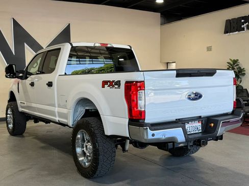 Used 2019 Ford F250 XLT w/ XLT Value Package AWD/4WD image 6