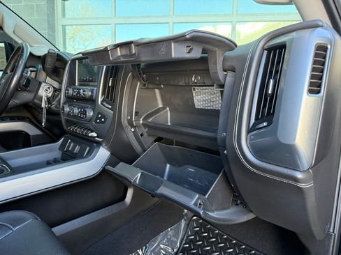 Used 2019 Chevrolet Silverado 2500 LTZ w/ Duramax Plus Package image 20