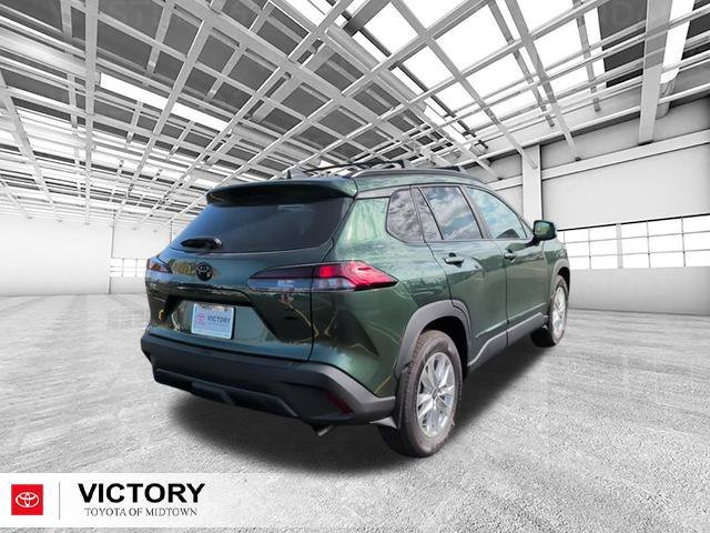 New 2026 Toyota Corolla Cross LE w/ Moonroof Package AWD/4WD image 4