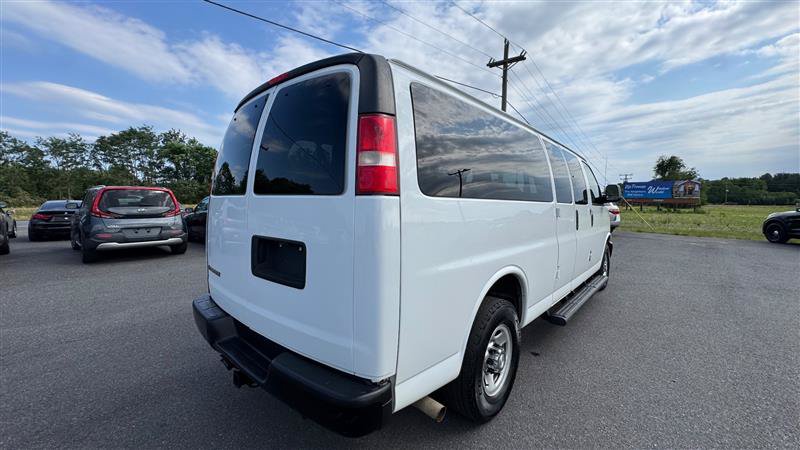 Used 2017 Chevrolet Express 3500 LS RWD image 30