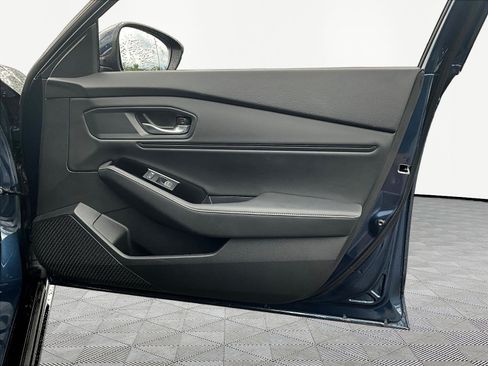 Used 2025 Honda Accord Touring image 28