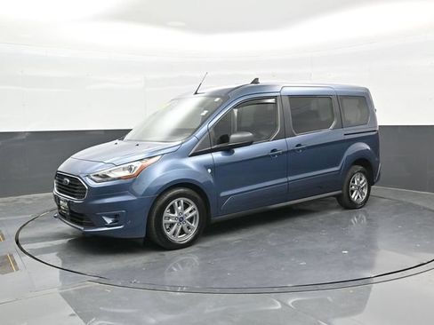 Used 2023 Ford Transit Connect XLT FWD image 3