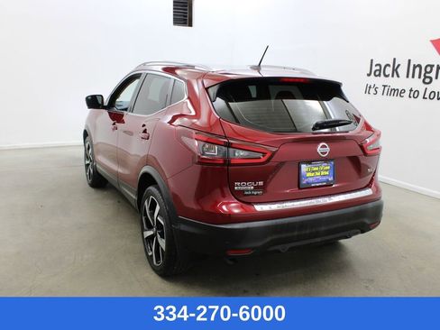 Used 2022 Nissan Rogue Sport SL image 2