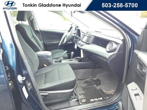 Used 2017 Toyota RAV4 LE image 23