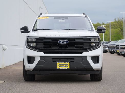 Used 2025 Ford Expedition Active AWD/4WD image 8