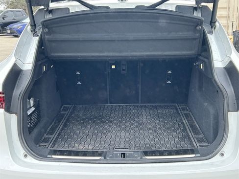 Used 2024 Jaguar F-PACE R-Dynamic S image 14