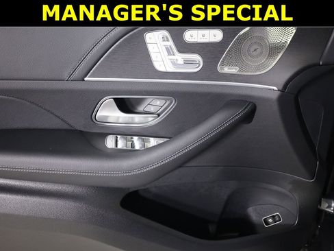 Used 2025 Mercedes-Benz GLE 450 4MATIC image 9