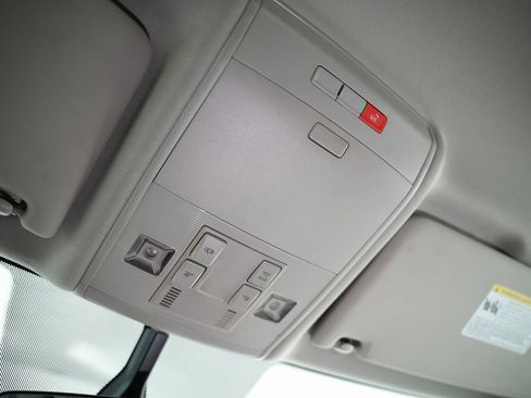 Used 2022 Volkswagen Atlas SE image 55