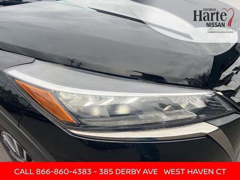 Certified 2024 Nissan Kicks SR image 15