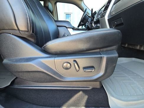 Used 2020 Ford F250 Lariat w/ Lariat Value Package image 19