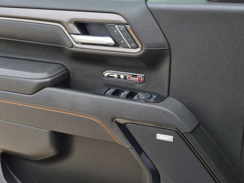 Used 2025 GMC Sierra 1500 AT4 w/ AT4 Premium Package image 19