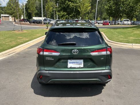 Used 2023 Toyota Corolla Cross LE w/ Moonroof Package FWD image 9