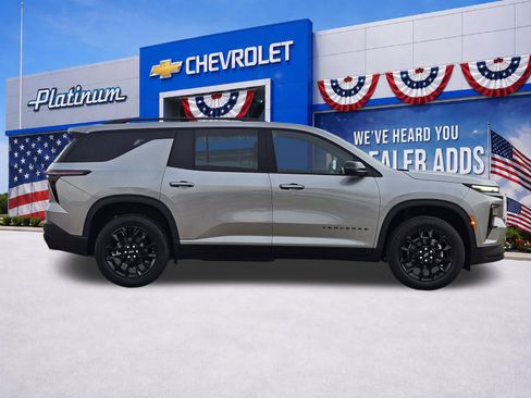 New 2026 Chevrolet Traverse LT FWD image 7