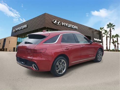 Used 2025 Genesis GV70 2.5T image 3