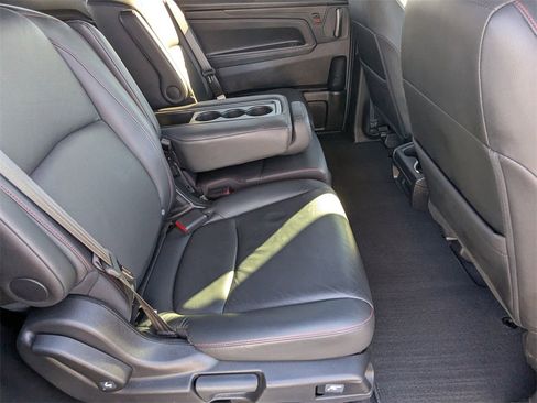 Used 2024 Honda Odyssey Sport image 18