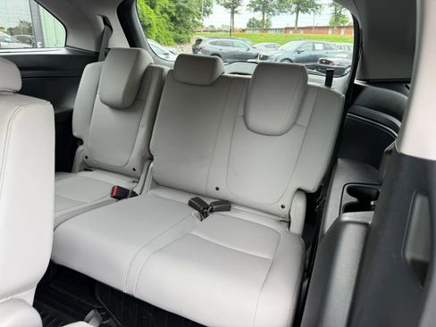 Used 2023 Honda Odyssey Touring image 25