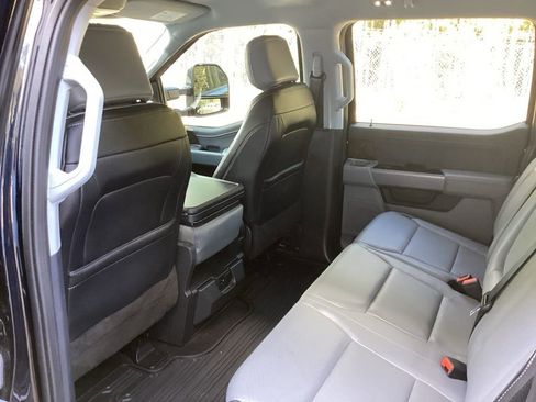 Used 2022 Ford F150 Lariat w/ Trailer Tow Package image 41