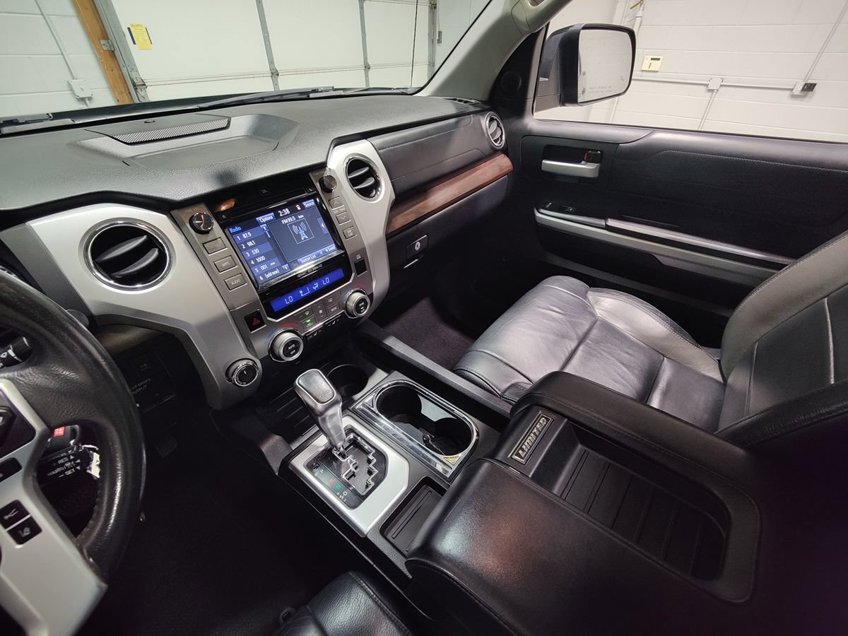 Used 2018 Toyota Tundra Limited w/ Limited Premium Package AWD/4WD image 35