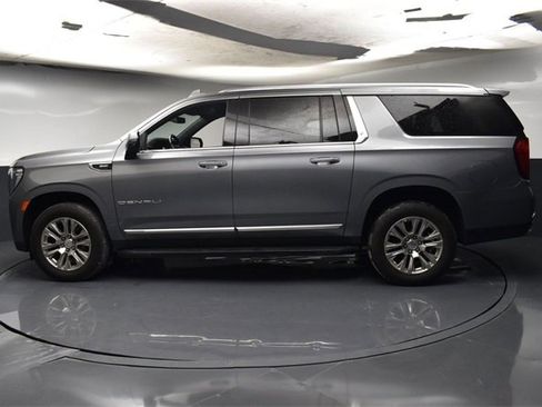 Used 2022 GMC Yukon XL Denali image 6