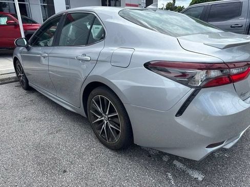 Used 2024 Toyota Camry SE FWD image 2