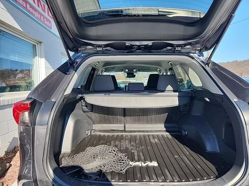 Used 2024 Toyota RAV4 XLE w/ Convenience Package image 10