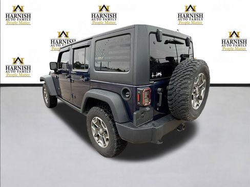 Used 2013 Jeep Wrangler Unlimited Rubicon w/ Connectivity Group AWD/4WD image 3