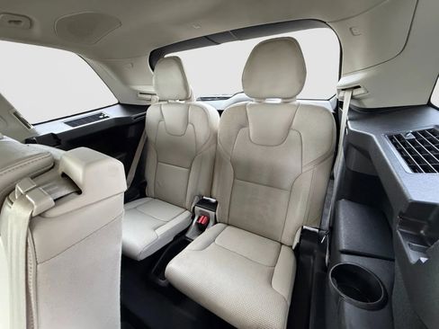 Used 2017 Volvo XC90 T6 Inscription w/ Vision Package image 7
