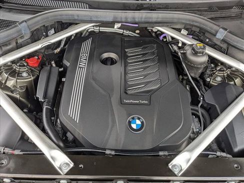 Certified 2022 BMW X5 xDrive40i w/ Premium Package image 25