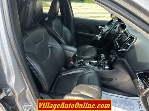 Used 2019 Jeep Cherokee Limited AWD/4WD image 40